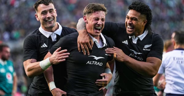Star All Black halfback recommits to NZ until end of 2029