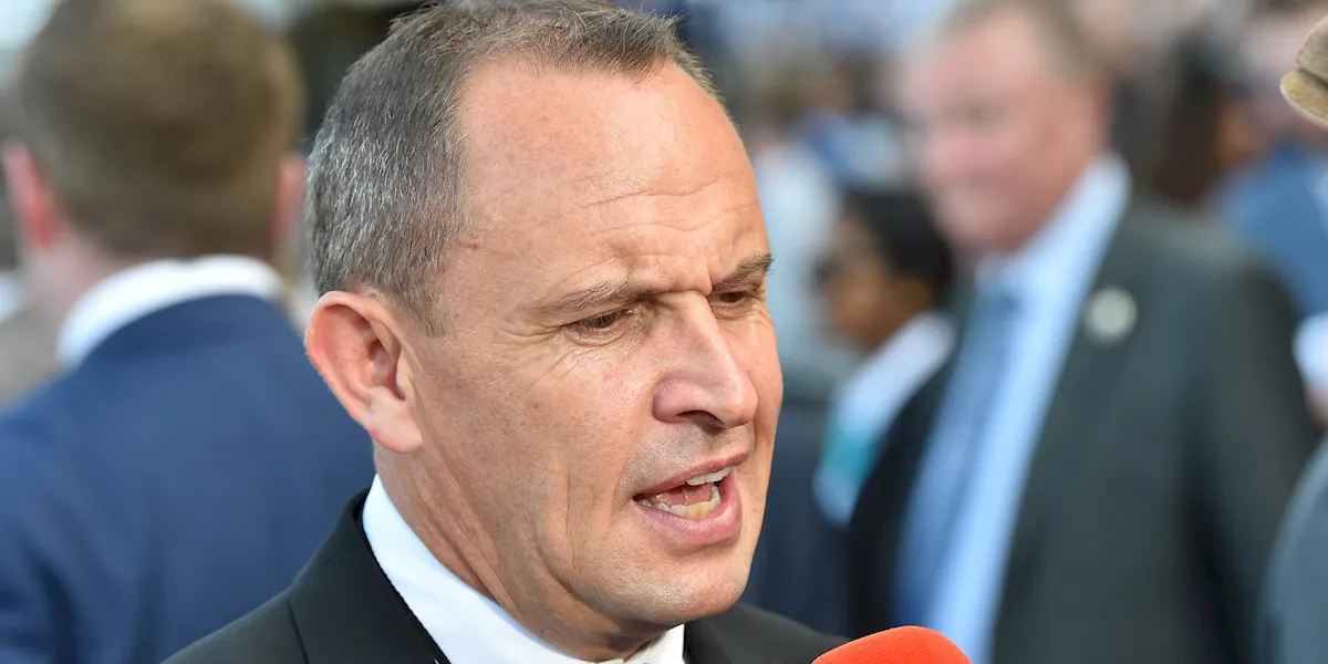 Waller lauds worthy Well Written