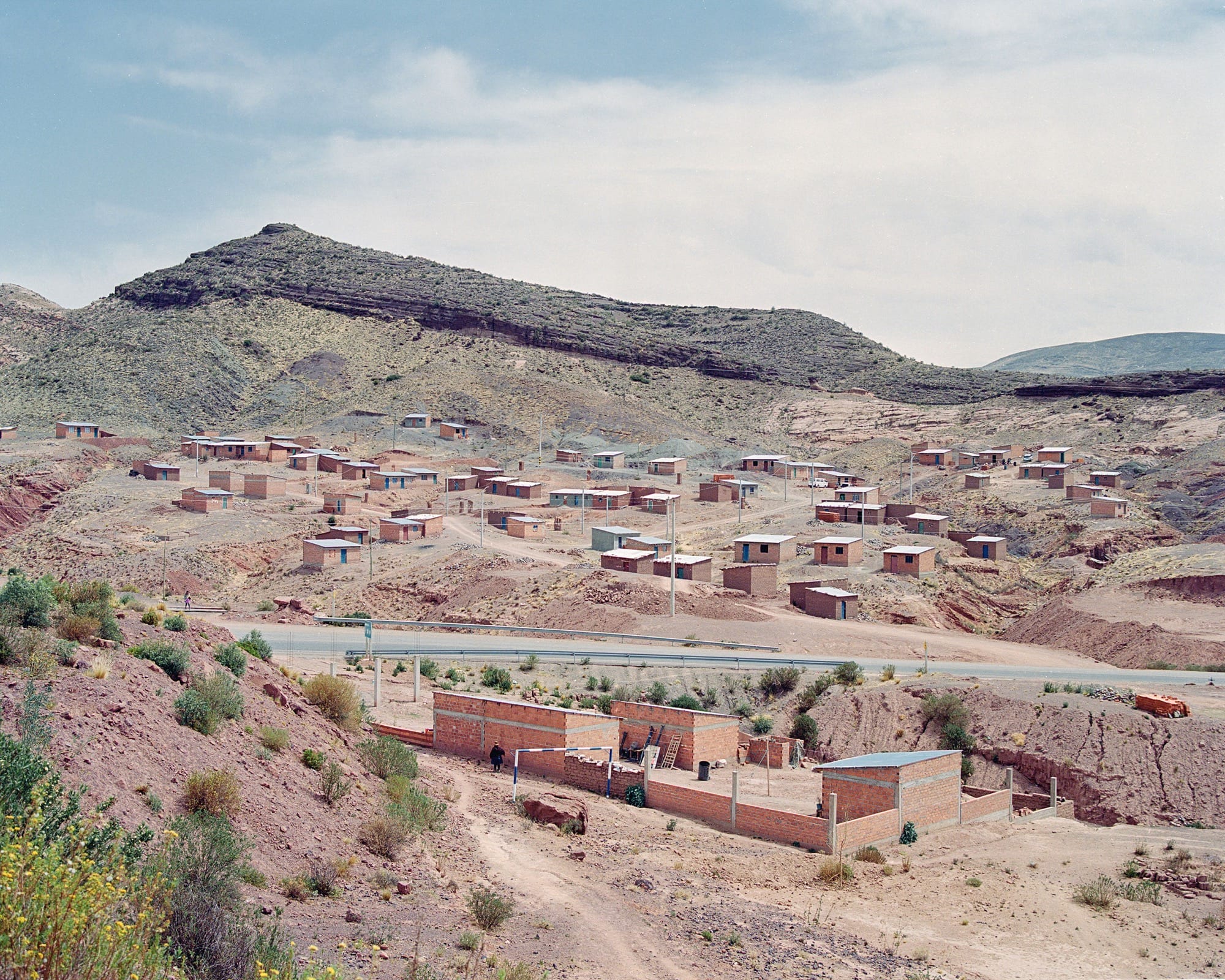 A photograph by River Claure of a town in the mountains of Bolivia