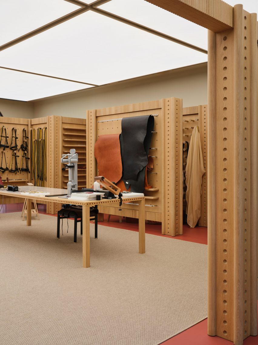 Saddle workshop designed by David/Nicolas