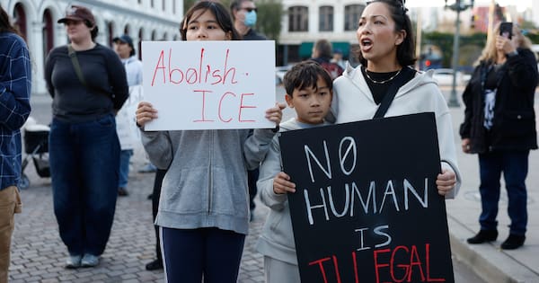 Videos of deadly Minneapolis shooting contradict government statements