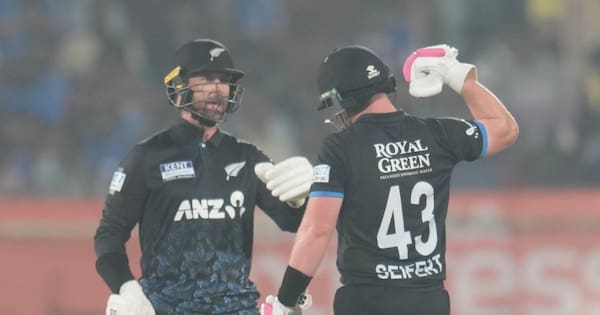 Seifert knock sets up Black Caps for victory over India