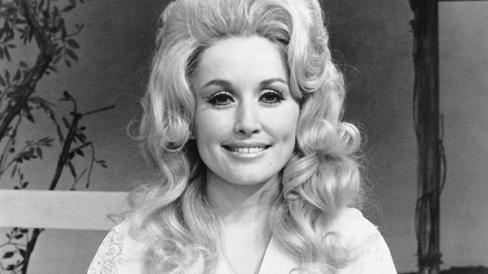 Dolly Parton on 'Coat of Many Colors': 'People Relate to It'