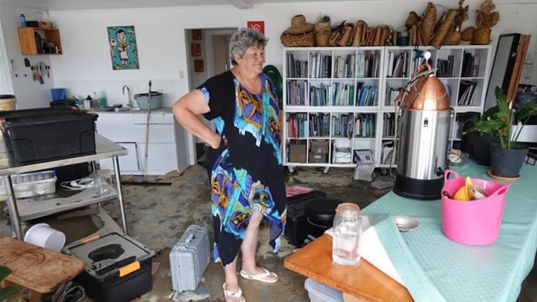 Donna Kerridge in her water-damaged home. Photo: RNZ/Peter de Graaf