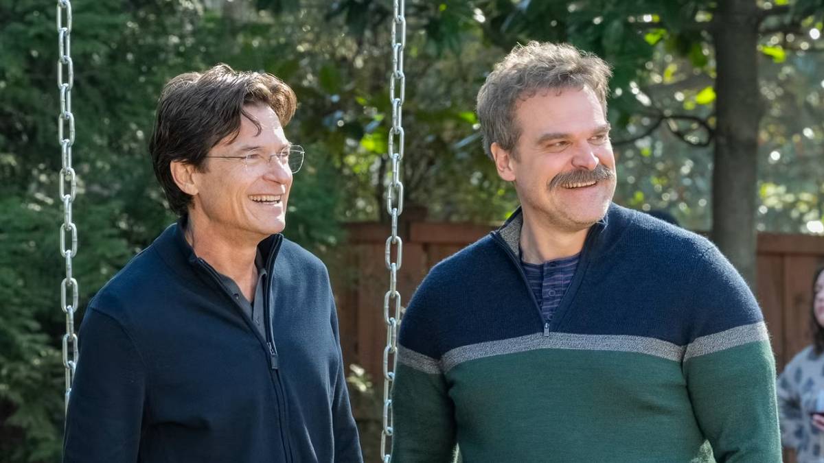 Darkly Comedic Crime Thriller Starring David Harbour & Jason Bateman