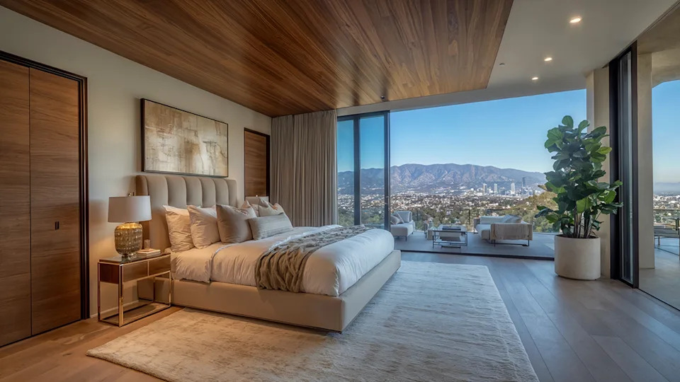 Optimum MCM Hollywood CA primary bedroom