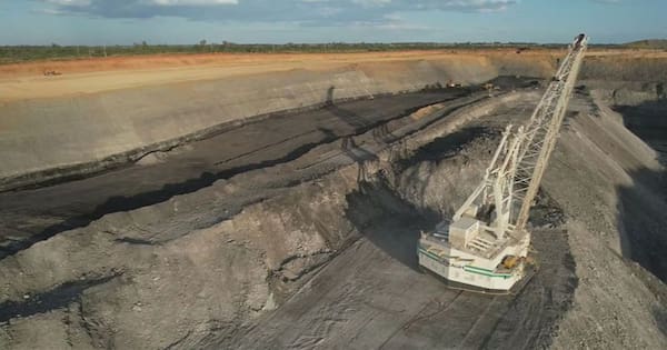 Body found in search for Queensland miner trapped underground