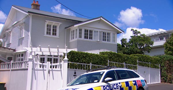 Police seek group who used pool