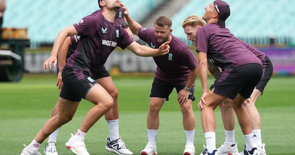 Rifle-toting police will patrol the 5th Ashes cricket test in Sydney