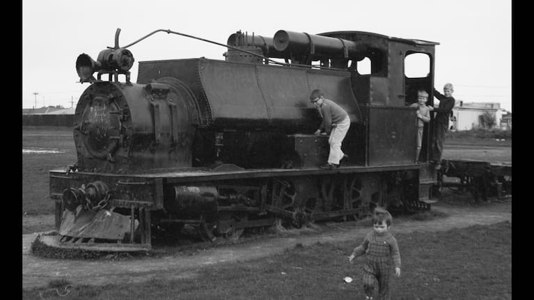 The F150 locomotive is one of the F class of trains manufactured in Glasgow in the late 1800s.