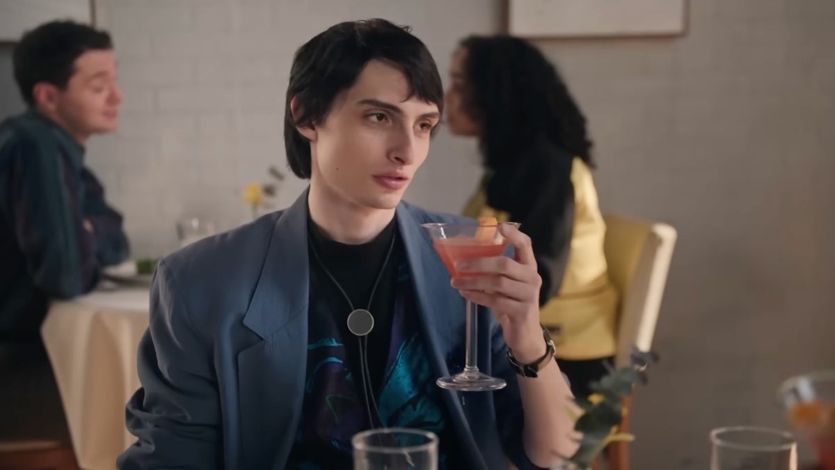 Finn Wolfhard Joined on 'SNL' by 'Stranger Things' Costars for 'Sex and the City' Spoof | Video