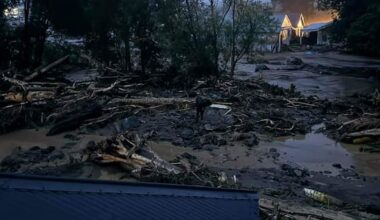 Family 'traumatised' after five hours huddled on Te Araroa roof