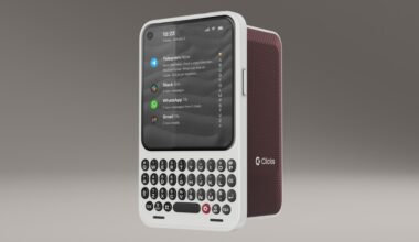 Clicks thinks you want a $499 second phone just for communicating