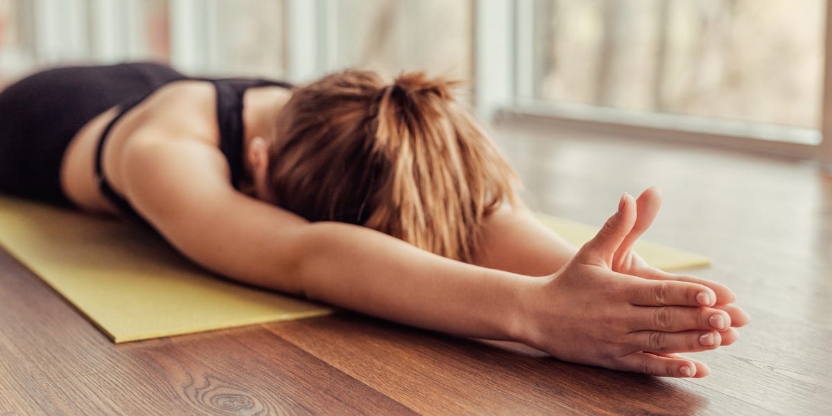 This simple exercise improves posture and shoulder stability – perfect for anyone who sits a lot