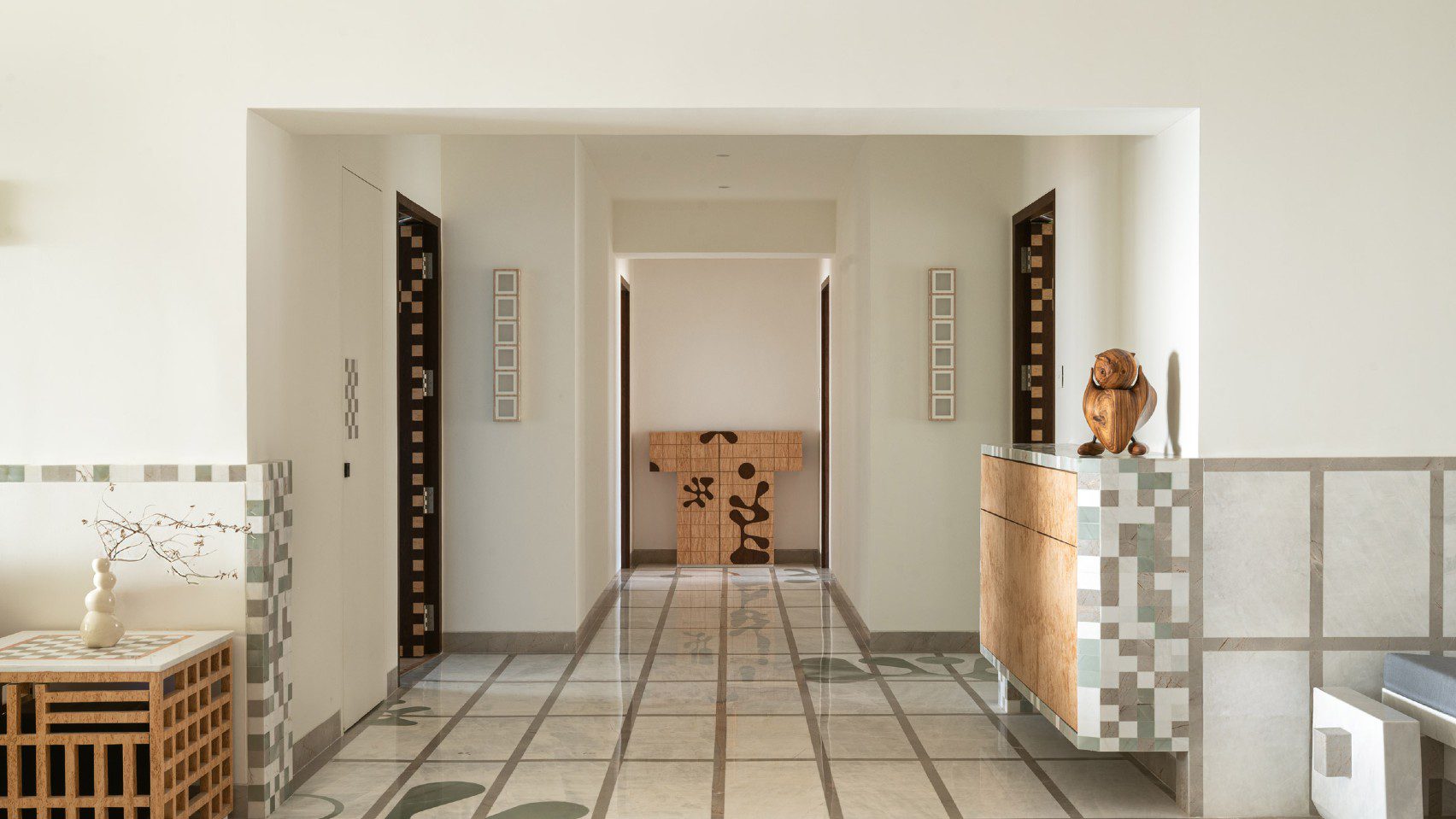 Gingham Dreams apartment in Mumbai by MuseLAB