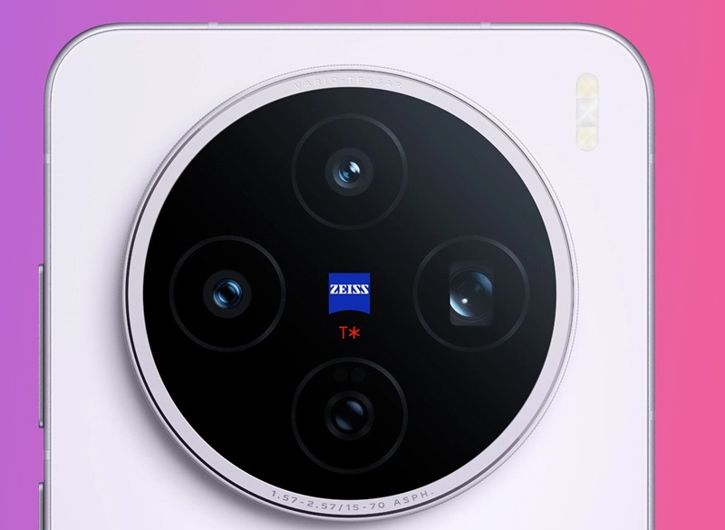 Vivo X200T smartphone with triple camera