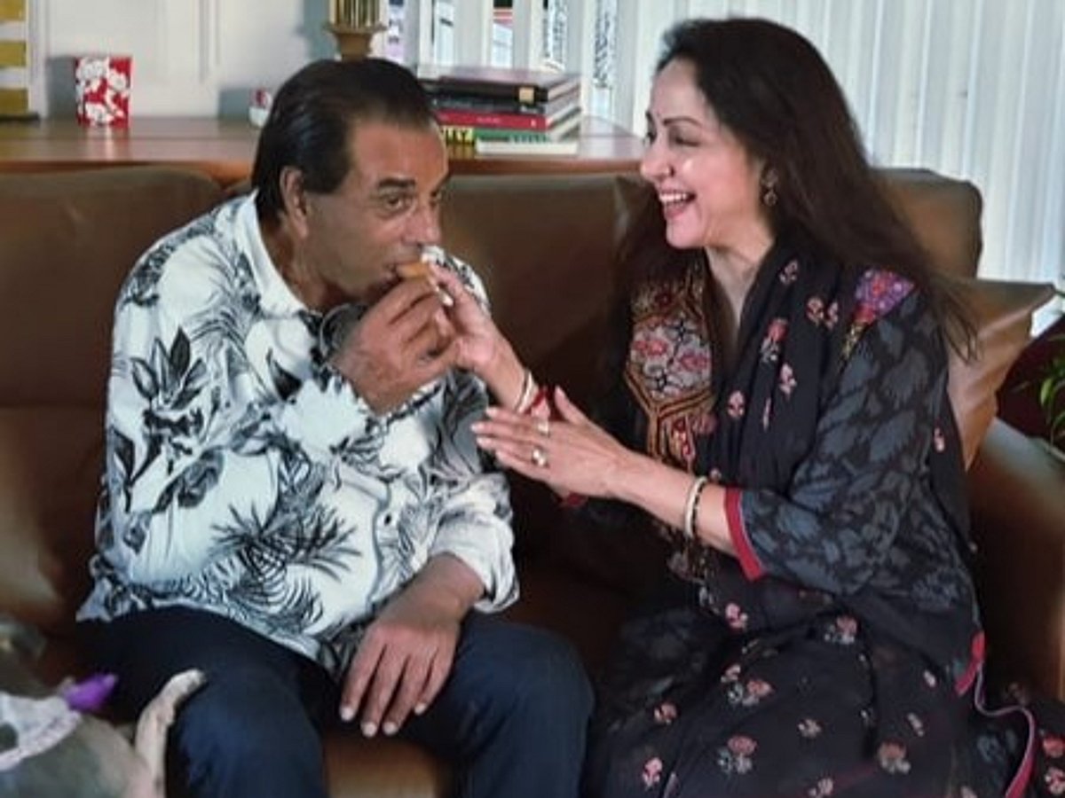 Hema Malini opens up on life after actor-husband Dharmendra's death: 'It was an inconsolable shock' - Gulf News