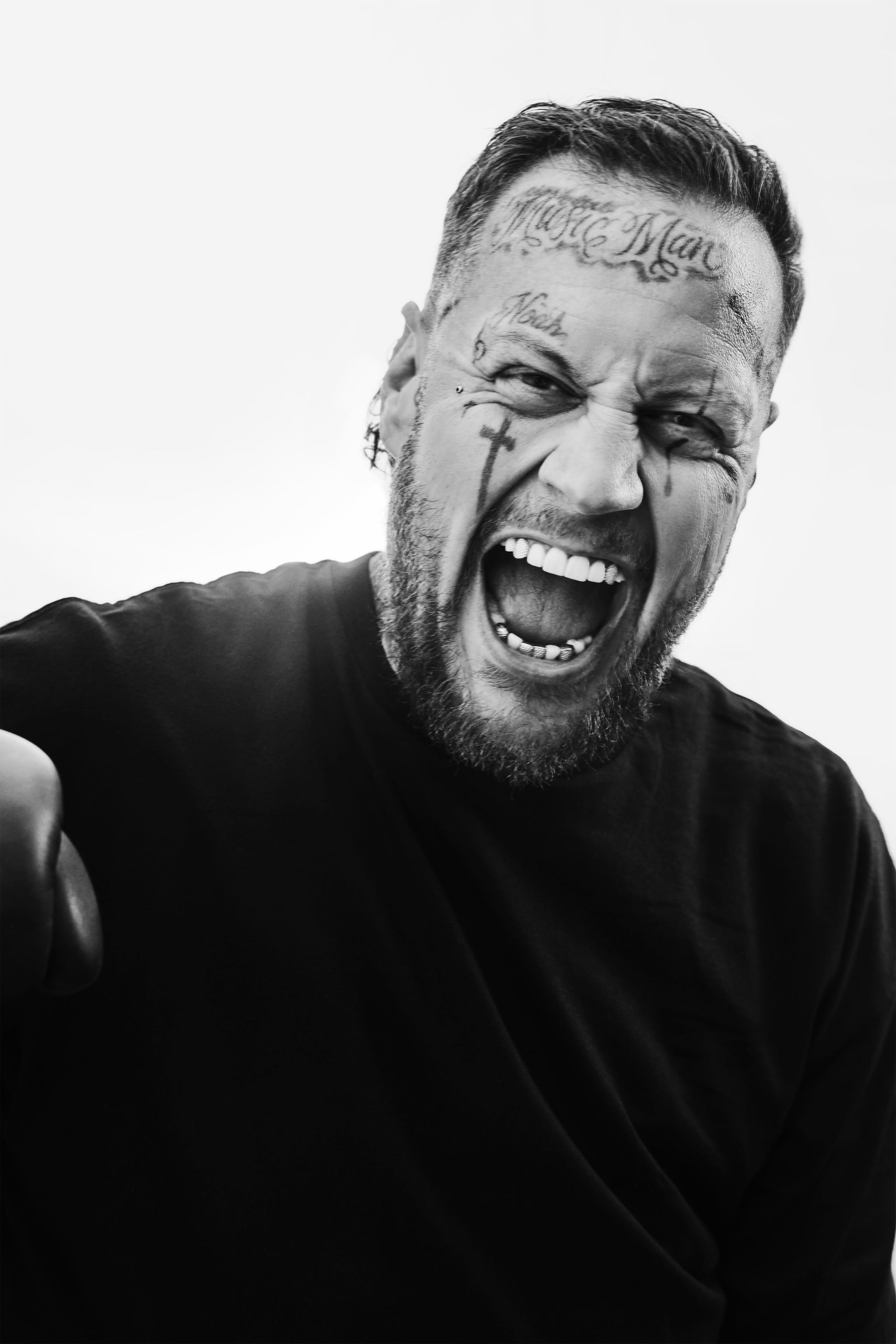 jelly roll yelling and pointing at the camera