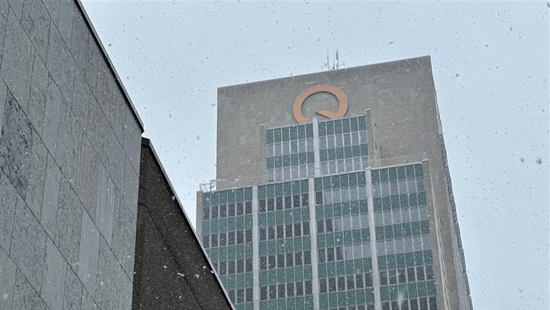 Heavy snow, deep cold leaves thousands without power on Montreal's West Island