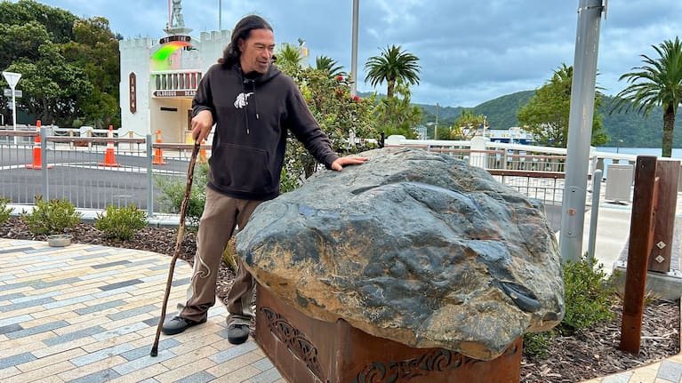 “I really just put the stone in the driver’s seat and followed along.” Stonecarver Maia Hegglun explains the meaning of the kōhatu at the London Quay dawn service.