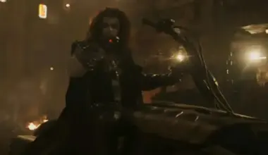 Jason Momoa’s Lobo Debuts Dynamically in Fiery New Supergirl Clip