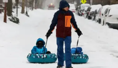 Philadelphia’s Heaviest Snowstorm in Five Years Brings Lingering Icy Conditions
