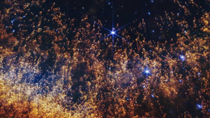 Webb Peers Deep into Iconic Helix Nebula