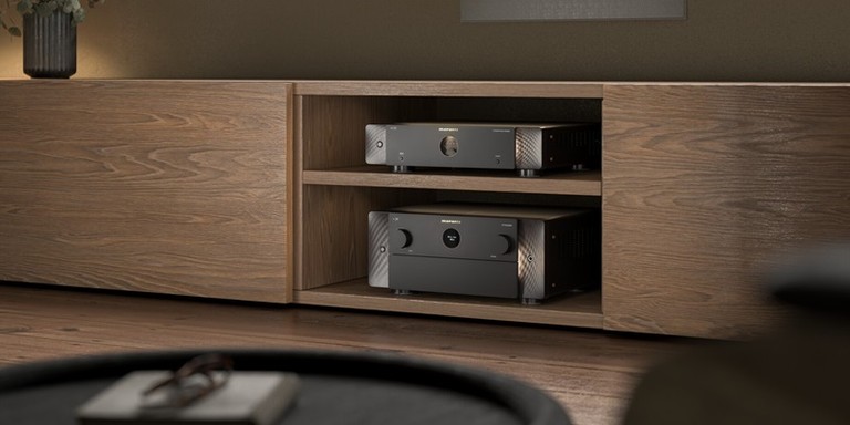 Marantz AV 30 and AMP 30 - Lifestyle 5