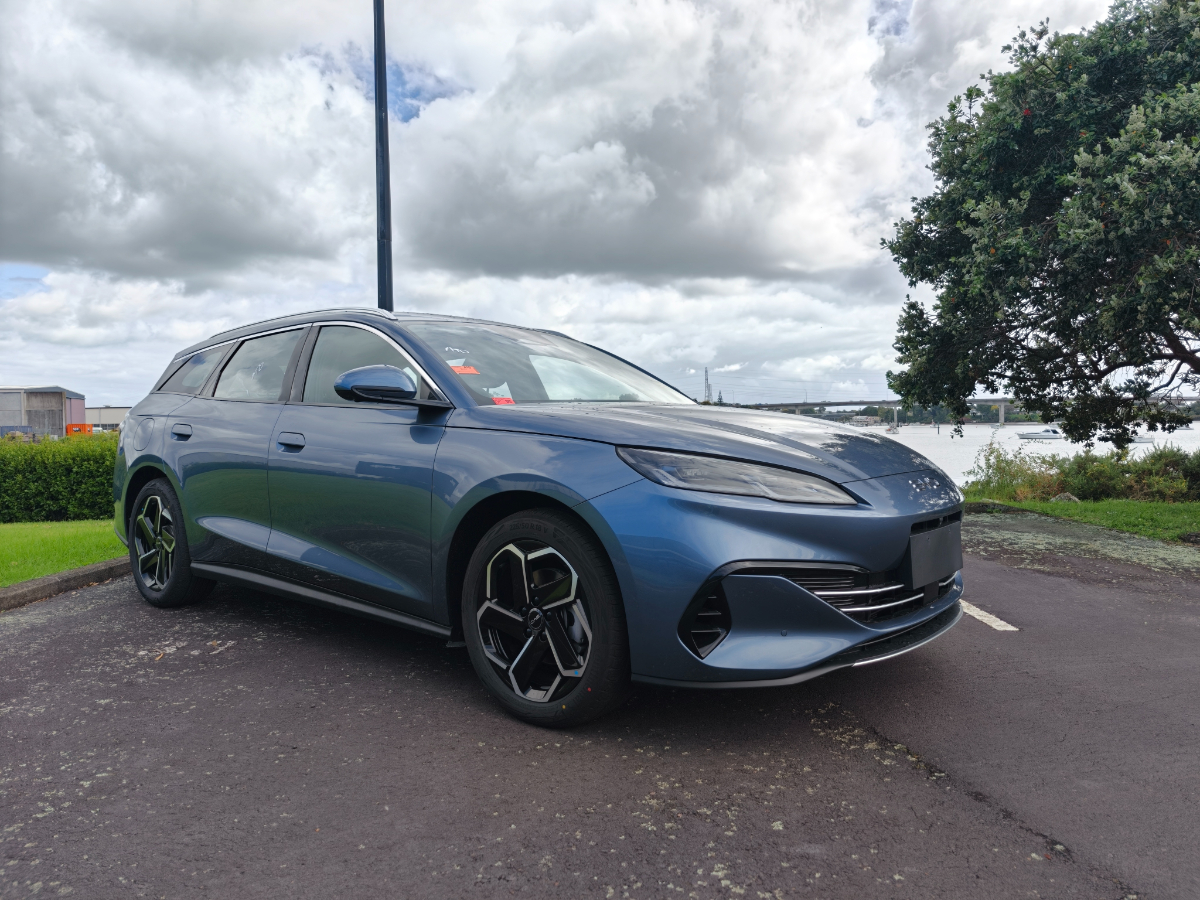 BYD Seal 6 Touring super hybrid spotted on Kiwi soil