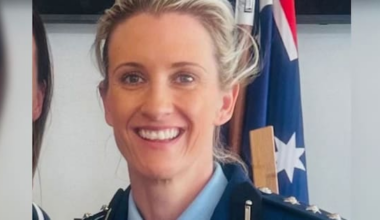 Hero cop who stopped Bondi mall stabber diagnosed with cancer
