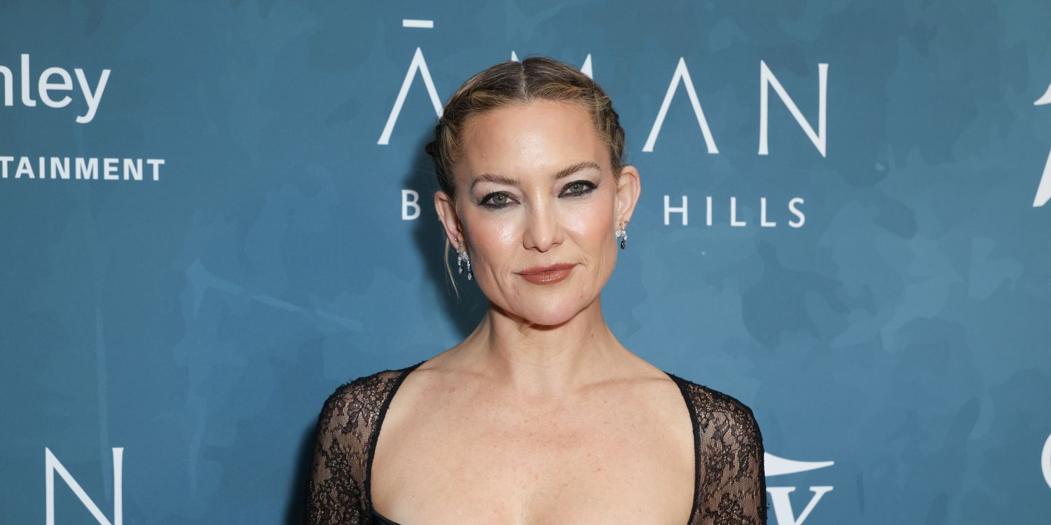 Kate Hudson's Optical Illusion Gown Is Basically All Sheer Black Lace