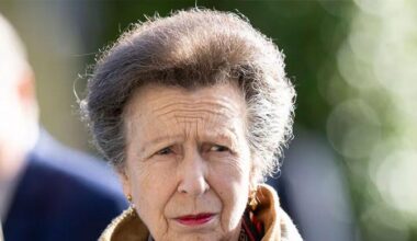 Princess Anne gives romantic flowers to girl on trip