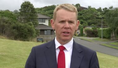 Hipkins responds to Luxon's address
