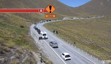 Delays after crash on Lindis Pass