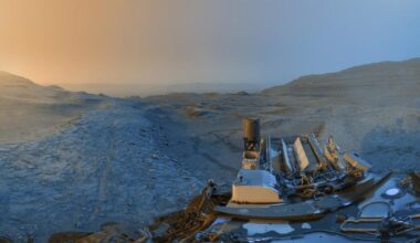 A slope heading down to the floor of Gale Crater.