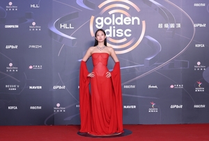 Jennie shines at the Golden Disc Awards with four wins including the first-ever artist of the year honor
