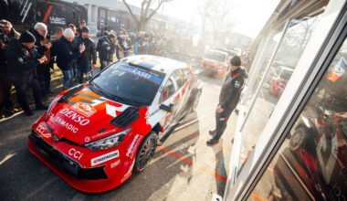 Oliver Solberg takes early lead before fog causes red flag
