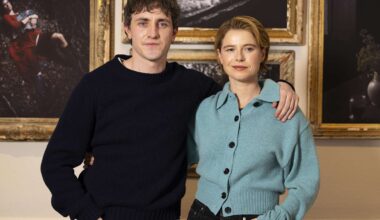 Jessie Buckley Did a Tantric Workshop with Paul Mescal for 'Hamnet'