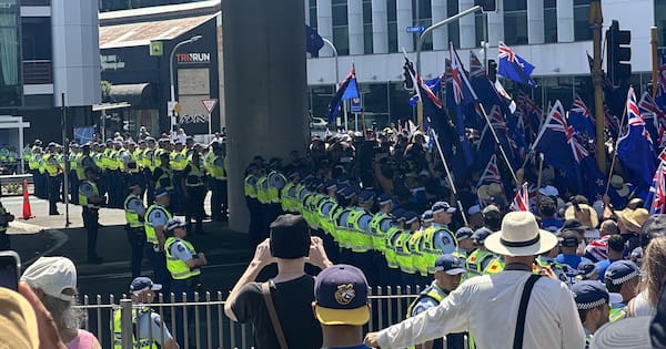 Brian Tamaki-led protesters blocked by police at motorway cordon