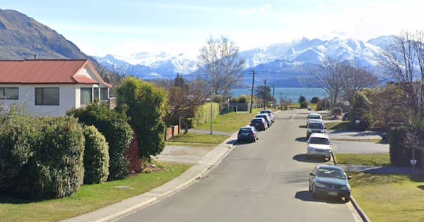 85yo man crushed under vehicle at Wānaka home named by police