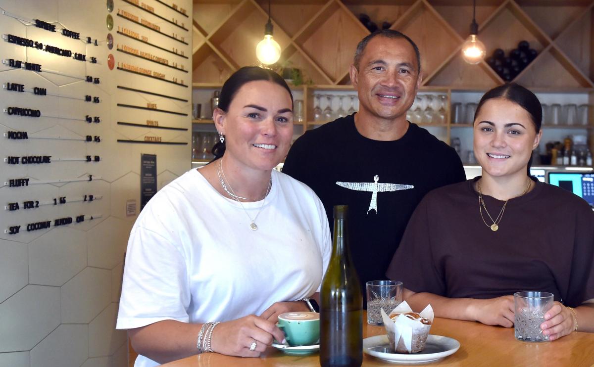 Coach to tackle cafe ownership