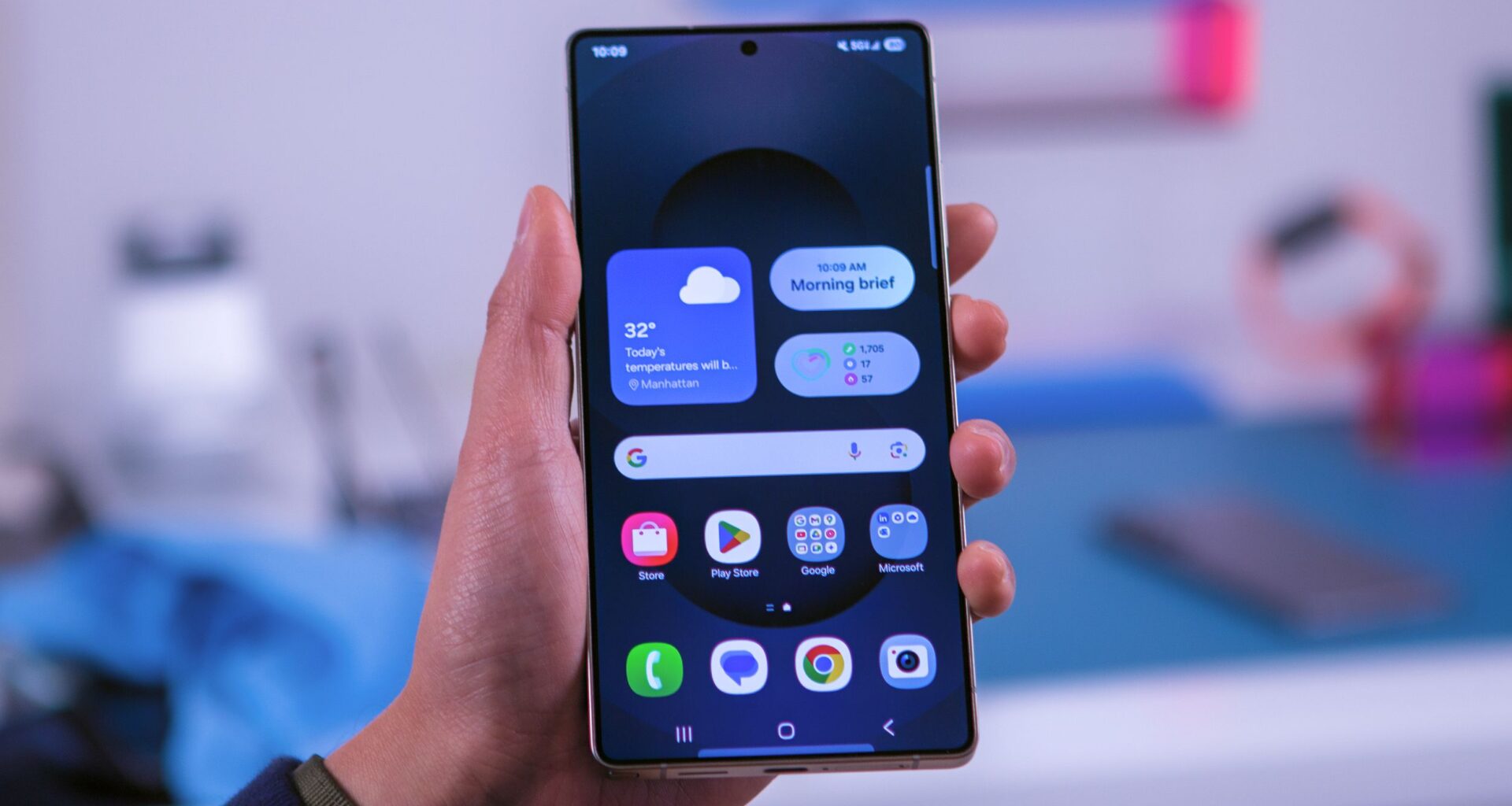 I'm here for it: Samsung teases new screen privacy that looks set for the Galaxy S26