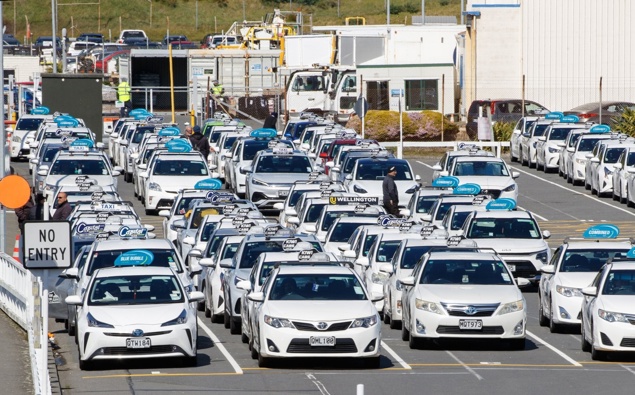 Wellington taxi company Kiwi Cabs goes into liquidation after airport ranks exclusion