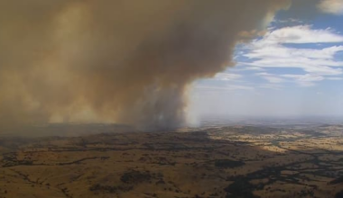 Missing trio found safe in Victorian bushfire crisis