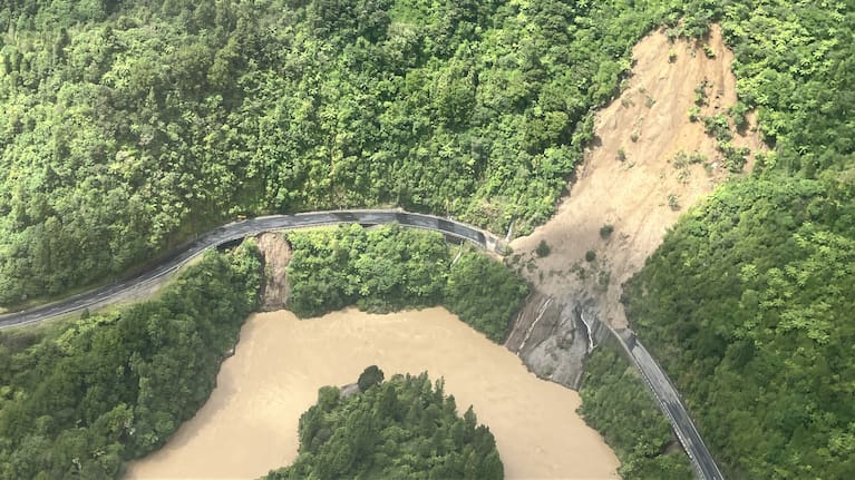 Up to 40 slips were now confirmed in the Waioweka Gorge.
