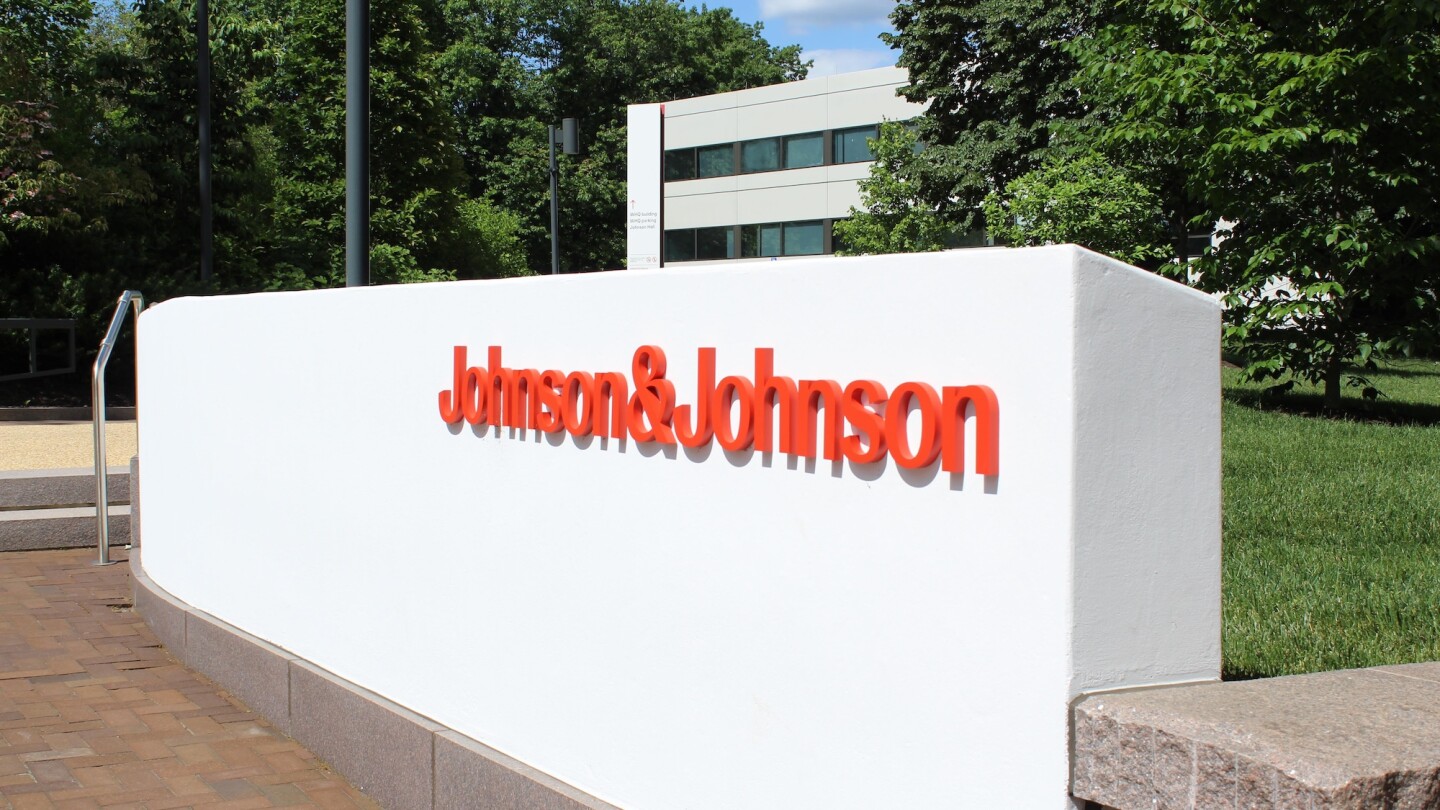 J&J Aims for $100B in Sales, Puts Stelara Patent Cliff ‘in the Rearview Mirror'