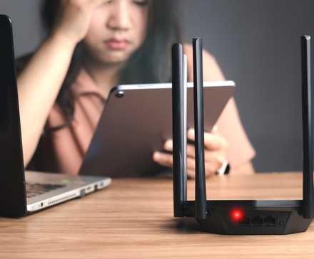 wifi router showing a red error light