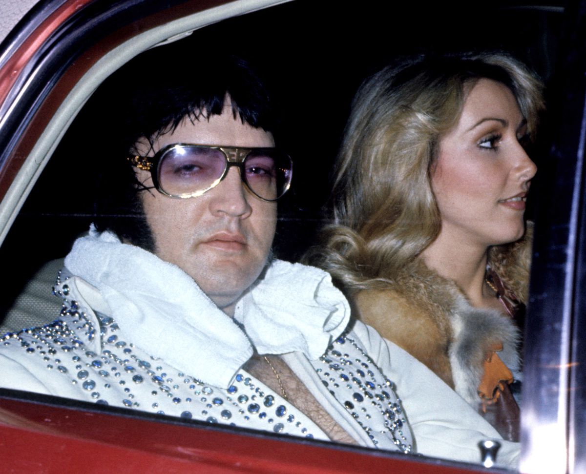 Linda was in a relationship with Elvis