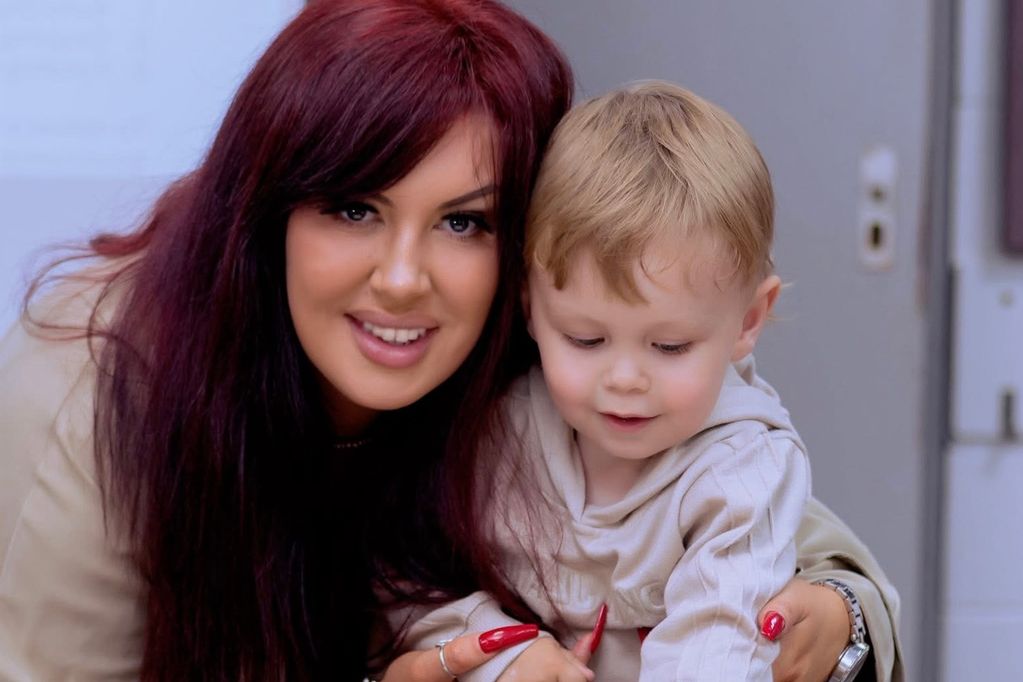 Naomi with her young son