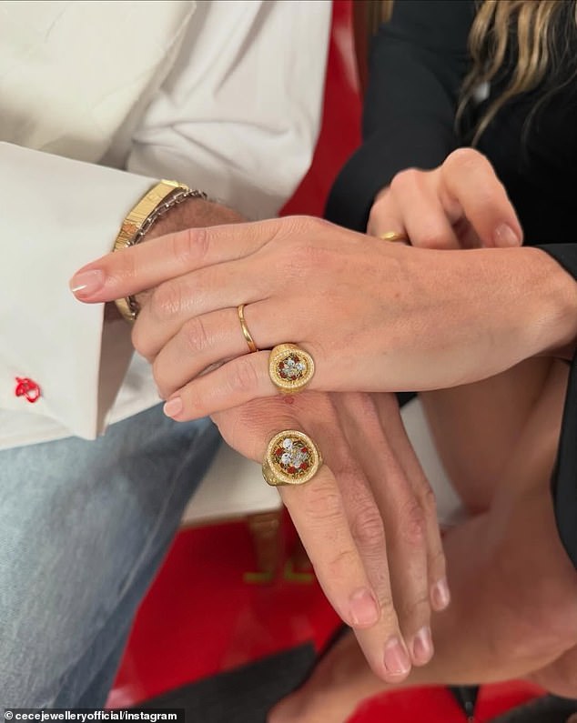 Last week it was reported that Margot had gifted Jacob with a stunning matching signet ring